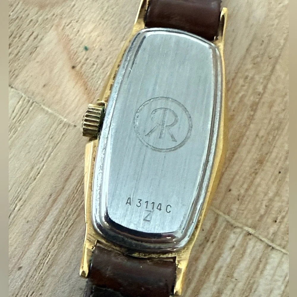 Revue Rare Luxury Ladies Watch Gold-Tone Rectangular Dial Brown Leather Strap